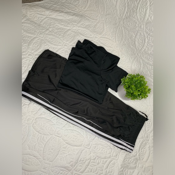 Boy's set - Picture 2 of 5